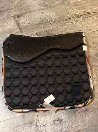 Käyttämätöntä hevostavaraa Humppila