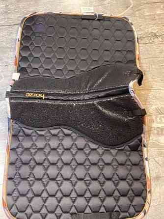 Käyttämätöntä hevostavaraa Humppila