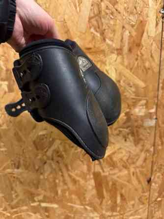 Veredus takajalkojen suojat Oulu