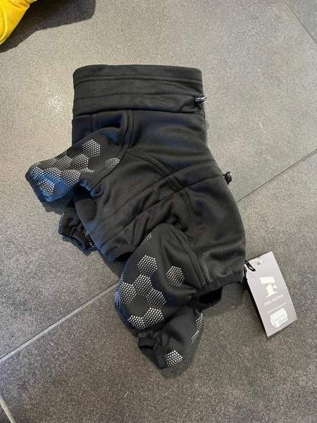 Koiralle takkeja Jyvaeskylae – foto 1