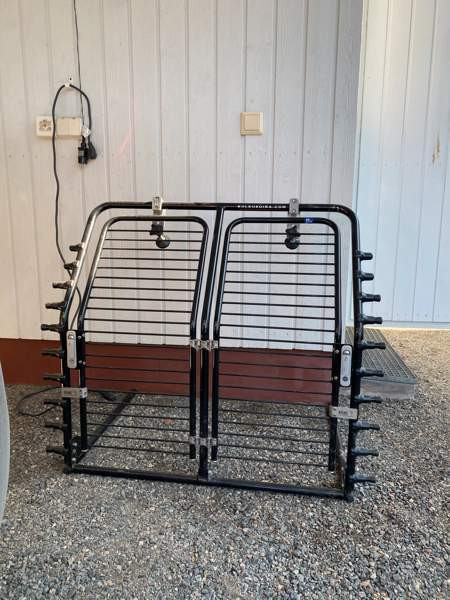 Kulkukoira veräjä korkeaan takakonttiin Loimaa – foto 1