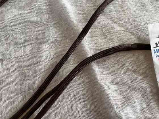 Uusia näyttelyhihnoja koiralle. Laskuvarjokankaasta valmistettu Lohja