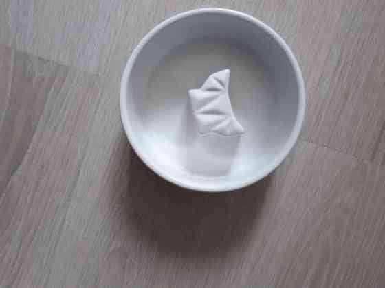 Koiran peti ja muut tarvikkeet. Вантаа