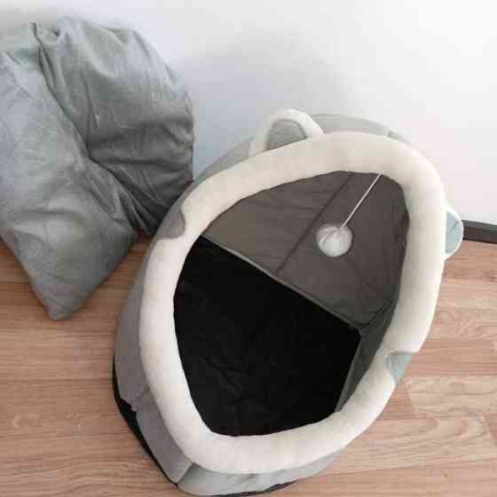 Kissan peti. Ostettu Mustista ja Mirristä! Пори