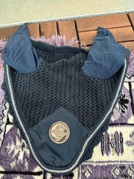 JH collection korvahuput FULL Helsinki - valokuva 1