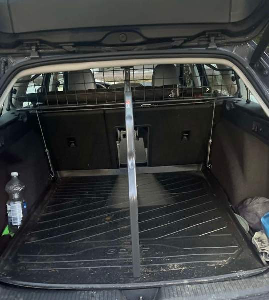 Travall koiraverkko ja tavaratilan jakaja Espoo - valokuva 1