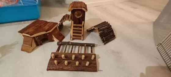 Pienjyrsijän häkki tavaroineen Kangasala