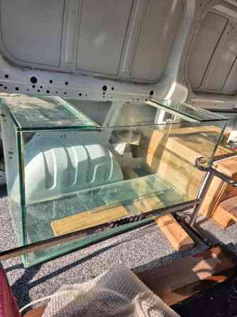 Isohko akvaario / terraario. Helsinki