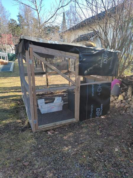Pihaeläimille ulkohäkki Helsinki - valokuva 2