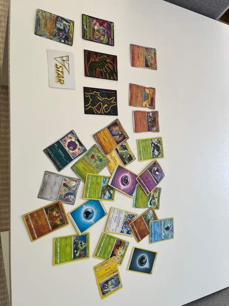 Pokemon-kortteja Espoo - valokuva 1