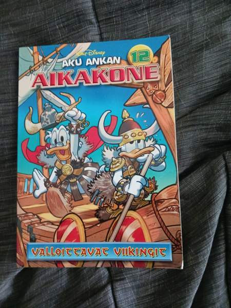 AKU ANKAN AIKAKONE 12 VALLOITTAVAT VIIKINGIT Helsinki - valokuva 1