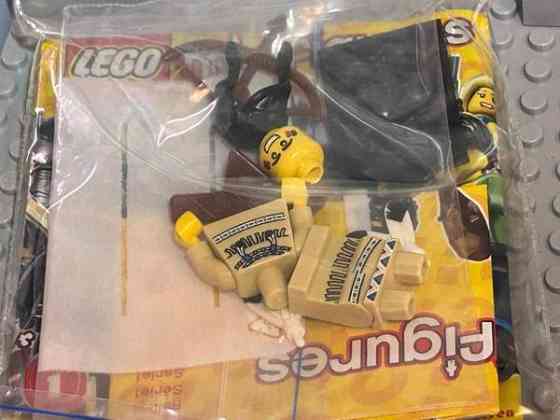 Lego Minifigure Series 1 , kaikki 16 minifiguuria , 8683 Lappajärvi