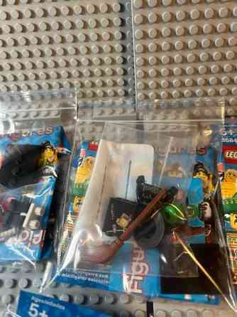 Lego Minifigure Series 2 , kaikki 16 minifiguuria , 8684 Lappajärvi