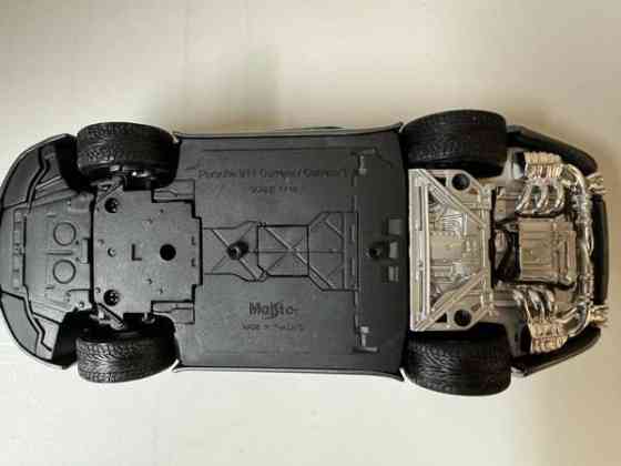 Porsche Carrera pienoismalli scala 1:18 Haemeenlinna