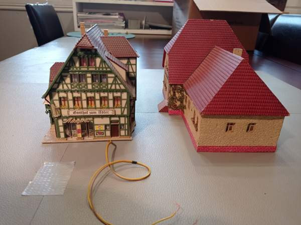 Vol 22: Fachwerk-talo ja asema (H0) - EDIT: Fachwerk-talo MYYTY Tampere - valokuva 2