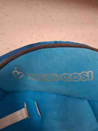 Vauvan turvakaukalo autoon Haemeenlinna