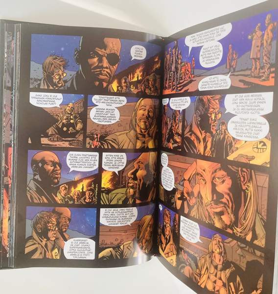 Marvel Ylivertaiset sarjakuva albumi Lappeenranta – foto 5