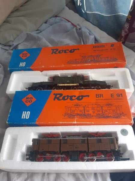 Myynisä kaksi ROCO merkistä pianoismali junaa Helsinki – foto 1