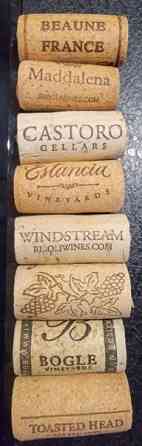 KORKKEJA ASKARTELUUN, 2.5e/pussi (yksi pussi sisältää 30kpl), jäljellä 13 pss Espoo