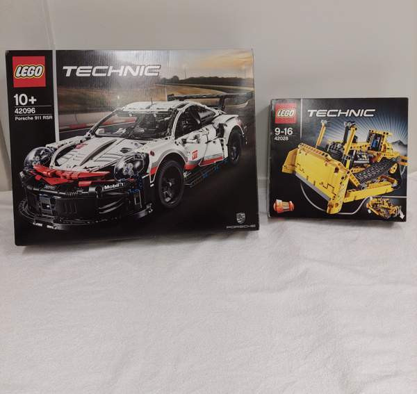 Lego Technic settejä Inari - valokuva 1