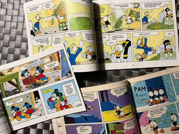 Aku Ankka Joulumantelit v. 1987 2012 ja 2017 (5e/kpl) Hattula – foto 5