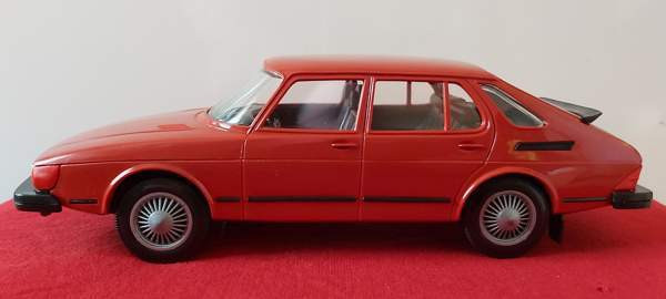Saab 900 Turbo muoviauto  80-luku EMEK Ståhlberg Nokia - valokuva 1