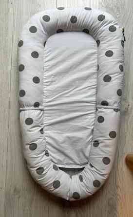 Unipesä kiilatyynyllä (Carena) Espoo