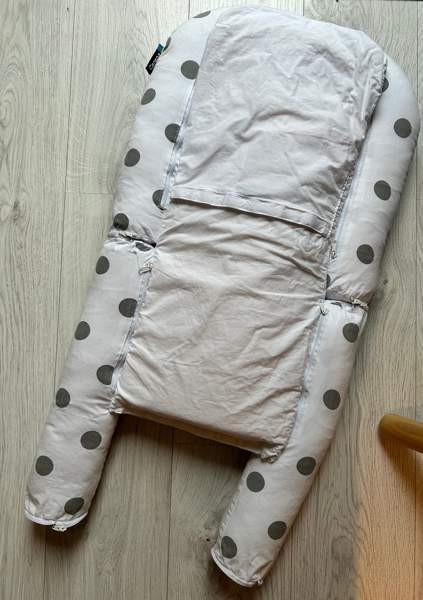 Unipesä kiilatyynyllä (Carena) Espoo - valokuva 3