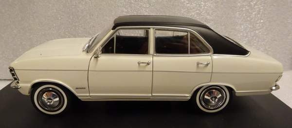 Pienoismalli Opel Olympia A   1724 Tampere - photo 1