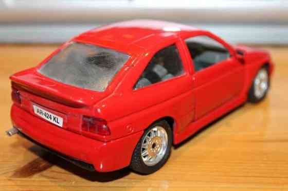 1994 pienoismalli Italia auto Ford Escort RS Cosworth 1:24 17CM vanha 90-luku Tampere