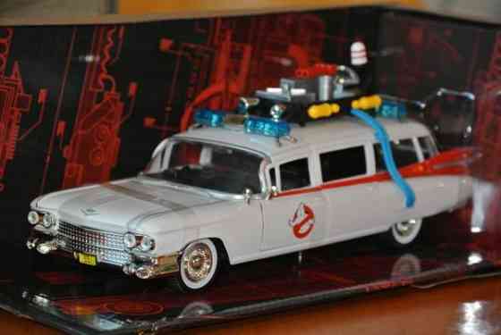 The Ghostbusters auto paketissa 1:24 Haamujengi elokuva Cadillac 1959 23cm Tampere