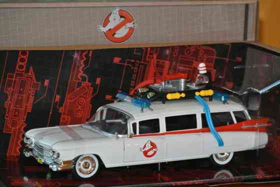 The Ghostbusters auto paketissa 1:24 Haamujengi elokuva Cadillac 1959 23cm Tampere