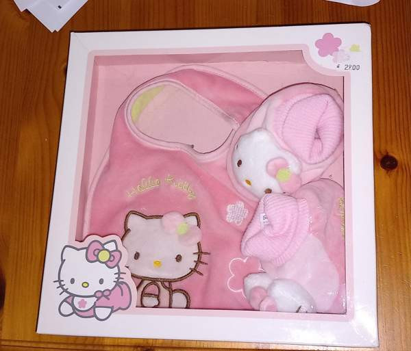 Hello kitty lahjapakkaus vauvalle Isojoki – foto 1