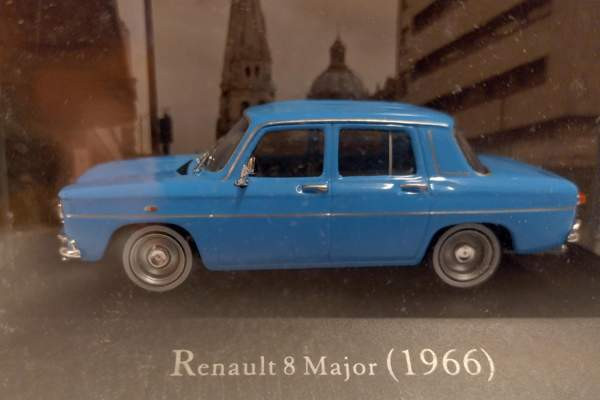 Pienoismalli Renault 8 Major 1966  1/43 Tampere - valokuva 1