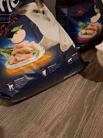 Brit premium 8kg kissanruoka pussia (avattu ja otettu hieman) Turku