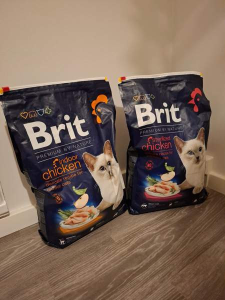 Brit premium 8kg kissanruoka pussia (avattu ja otettu hieman) Turku - photo 1