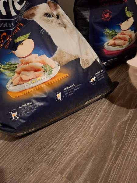 Brit premium 8kg kissanruoka pussia (avattu ja otettu hieman) Turku - photo 2