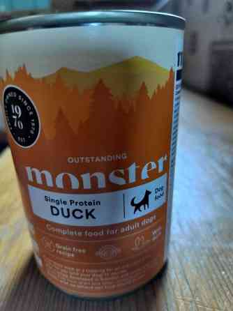 Monster koiran ruoka Maentsaelae