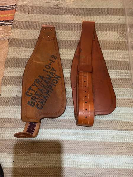 Fenderit / jalustinhihnat Jyvaeskylae – foto 1