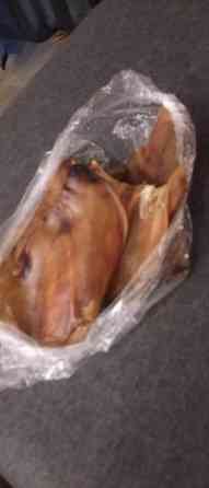 Uusia mustista ja mirristä ostettuja sian korvia Tampere