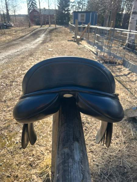 Bates Caprilli 18 Akaa – foto 5