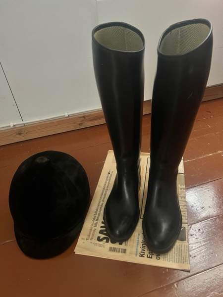 Ratsastussaapaat ja ratsastuskypärä Tuusniemi - valokuva 1