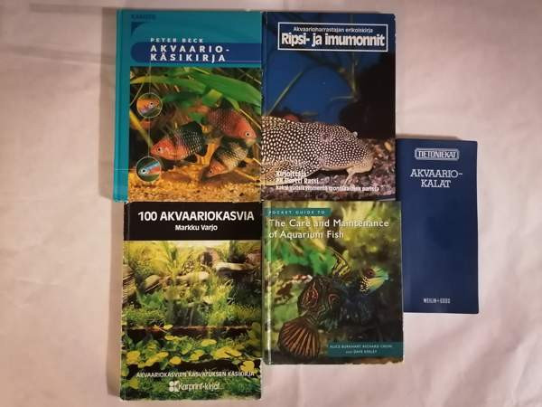 Vyvät akvaario kirjat pakettina Raisio – foto 1