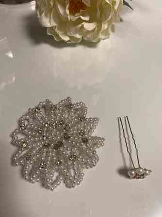 Hiuskoriste, hiusvwekko, helmipinni, hiustarvike, kouluratsastus, Espoo