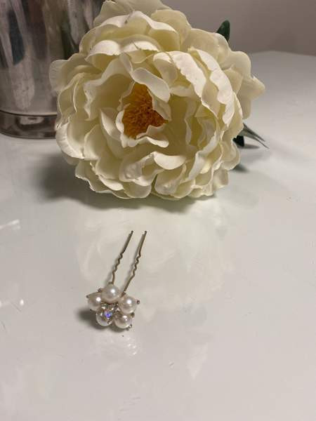 Hiuskoriste, hiusvwekko, helmipinni, hiustarvike, kouluratsastus, Espoo – foto 4