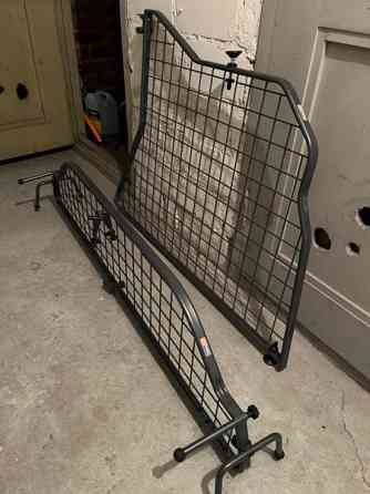 Travall koiraverkko ja tilanjakaja, VW Passat 2015–> Helsinki