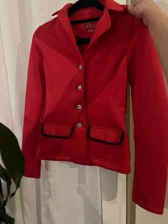 Kisatakki ja housut Тампере