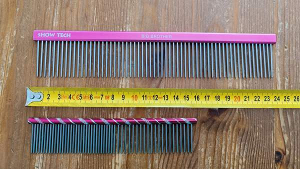 2 kpl pinkki kahvaton metallikampa Turku - valokuva 1