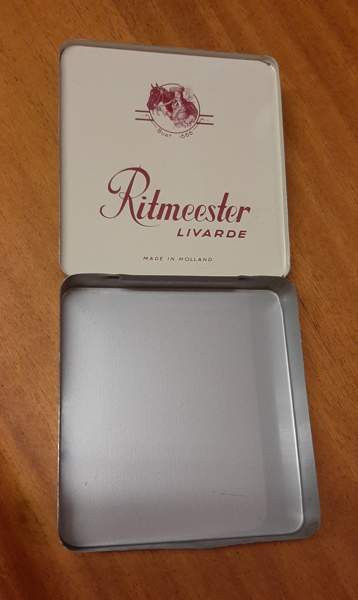 Ritmeester Livarde tupakkarasia Helsinki - изображение 2