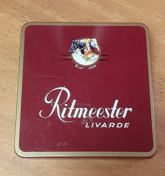 Ritmeester Livarde tupakkarasia Helsinki - изображение 1